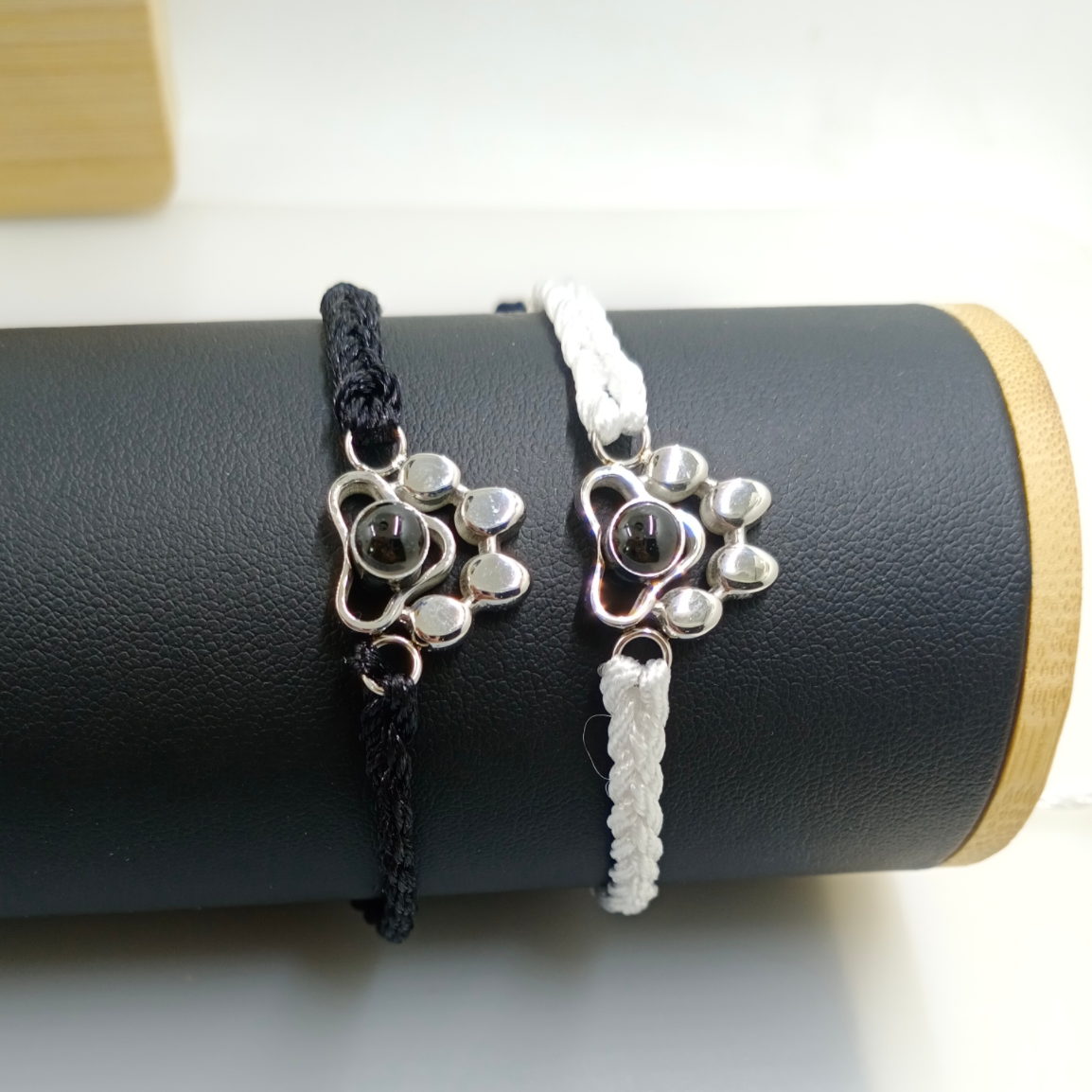 Brazalete Proyección "Dog"